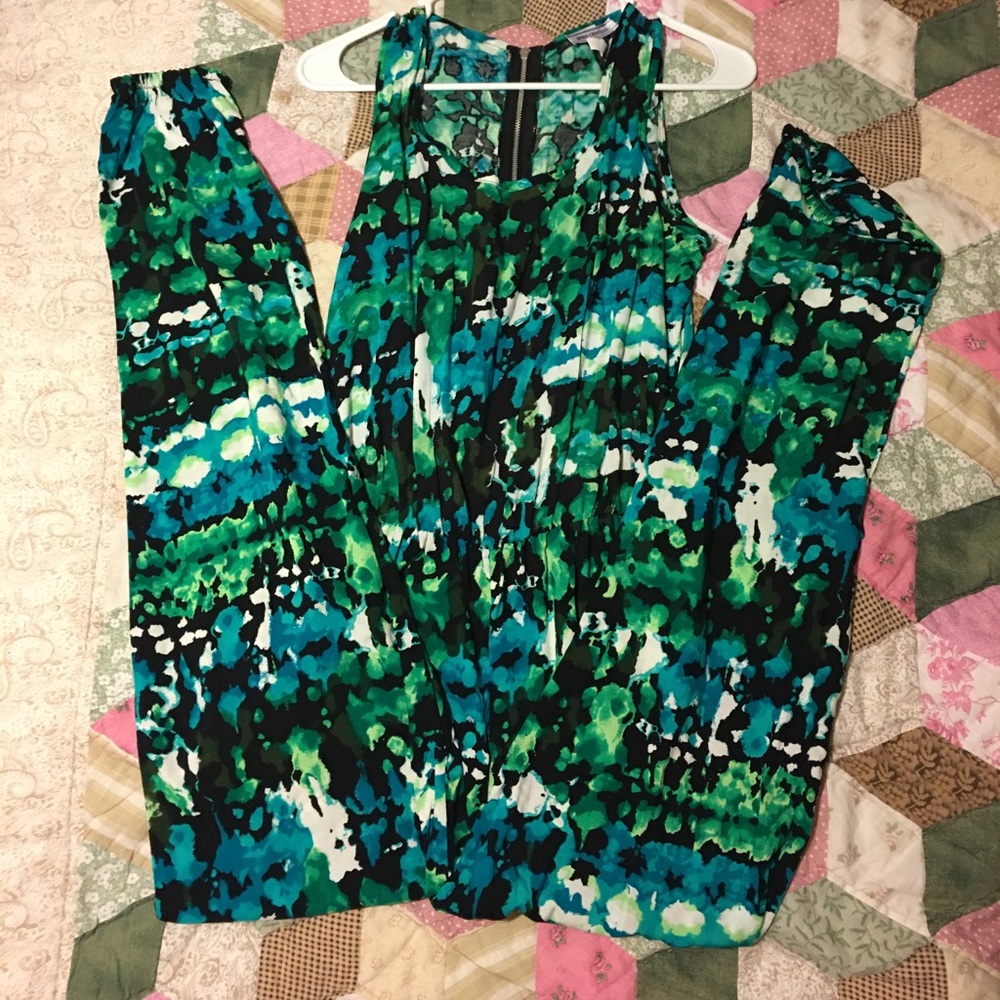 Jump suit